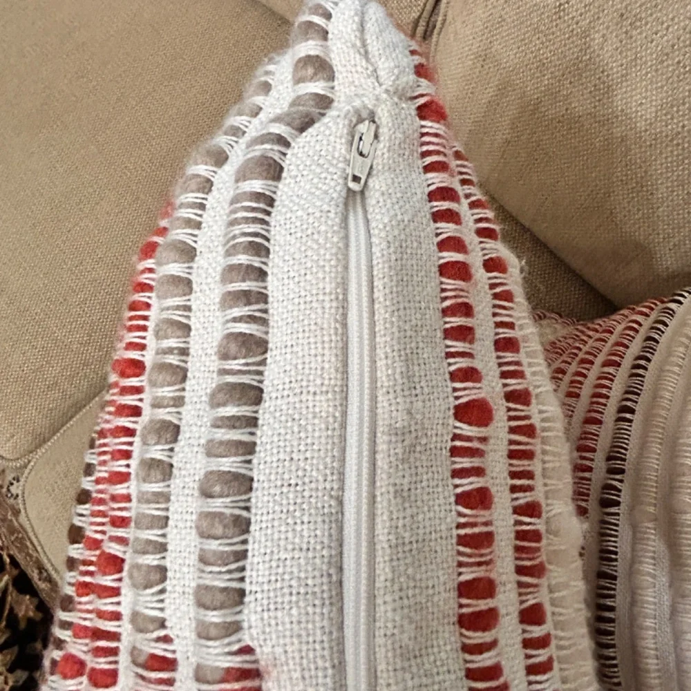 Crate & Barrel Woven Corded 20